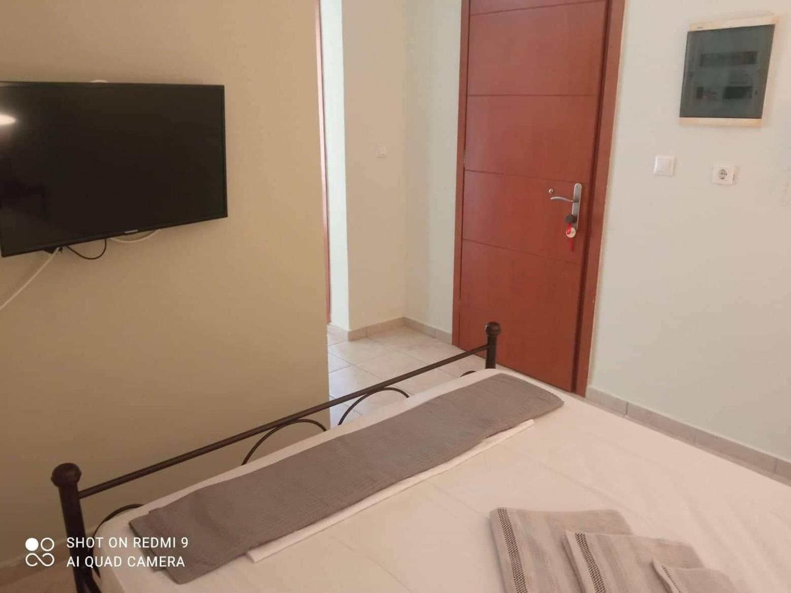 Vasilis Travlos Apartment Poros  Exterior photo