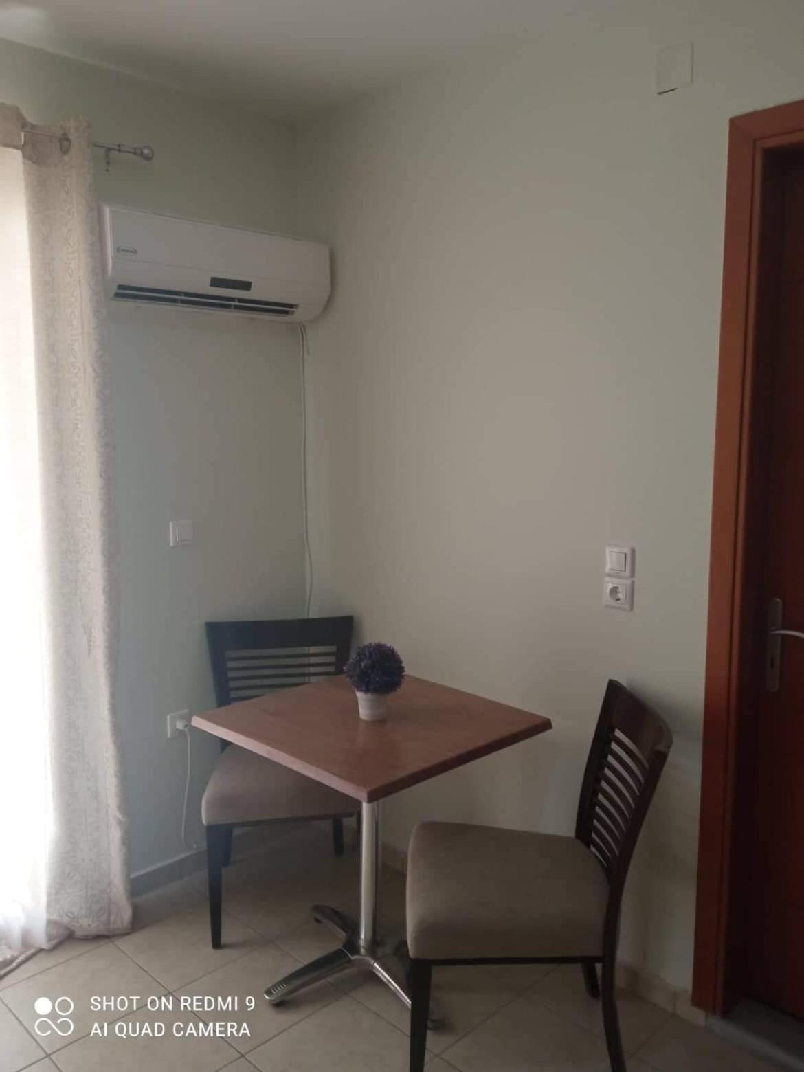 Vasilis Travlos Apartment Poros  Exterior photo